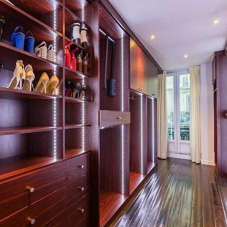 Arc De Triomphe Apartman