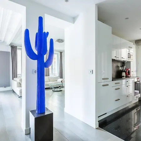 Arc De Triomphe Apartman *