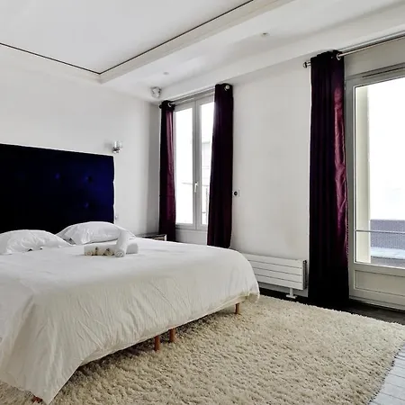 Arc De Triomphe Apartman *